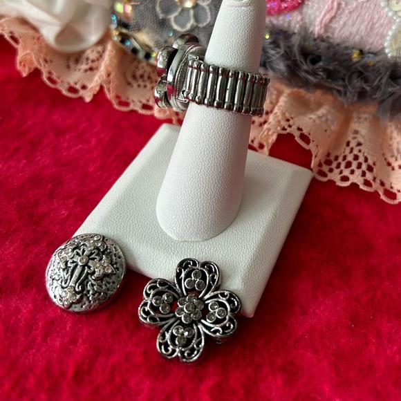 Stunning Set Of Snap On Ring Jewelry Set - Picture 5 of 6